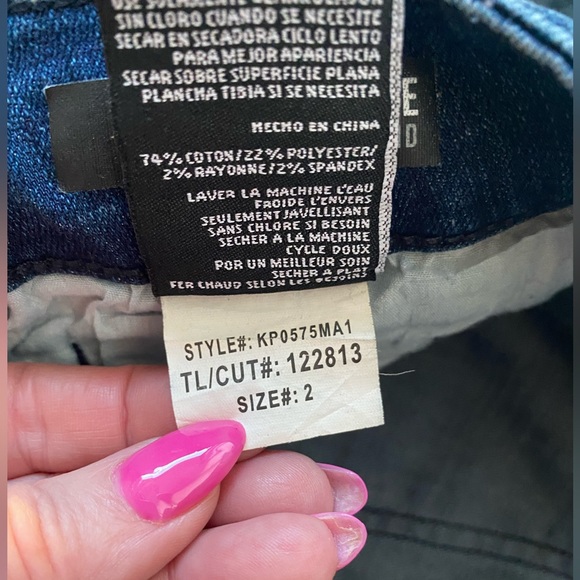 KUT From the Cloth Catherine distressed boyfriend jeans size 2 - Picture 8 of 8